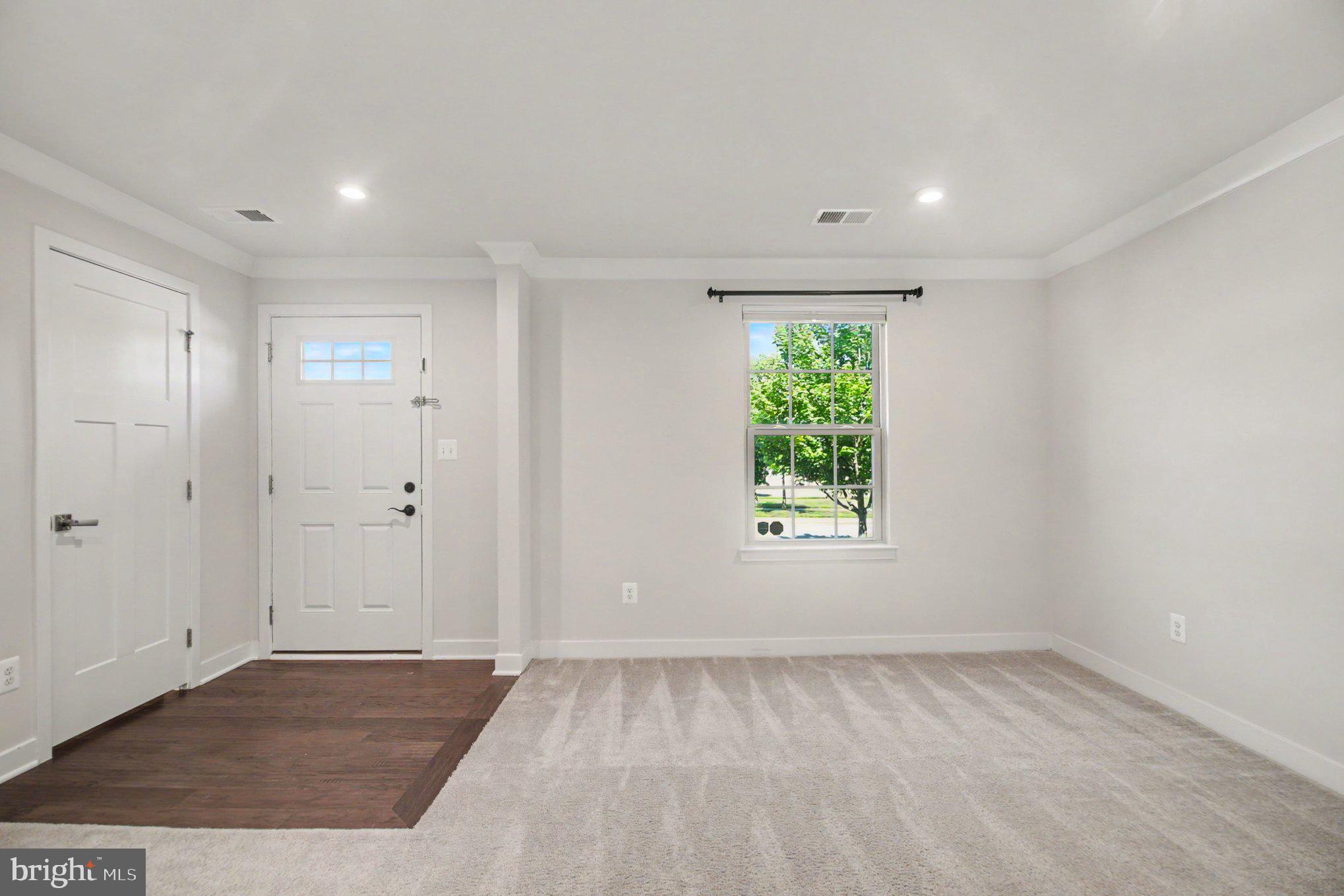 18143 Red Mulberry Road Dumfries, VA 22026 - Photo 5 of 29