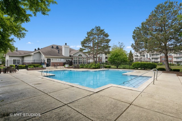 32 Sterling Circle, Unit 306 Wheaton, IL 60189 - Photo 32 of 35