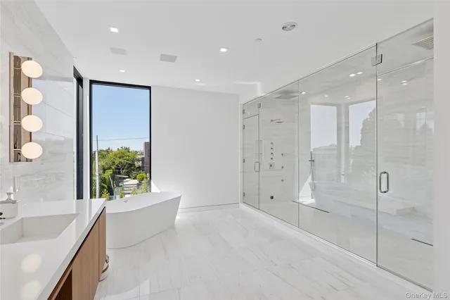 $17,495,000 | 99 Pointe Mecox Lane, Bridgehampton, NY 11976