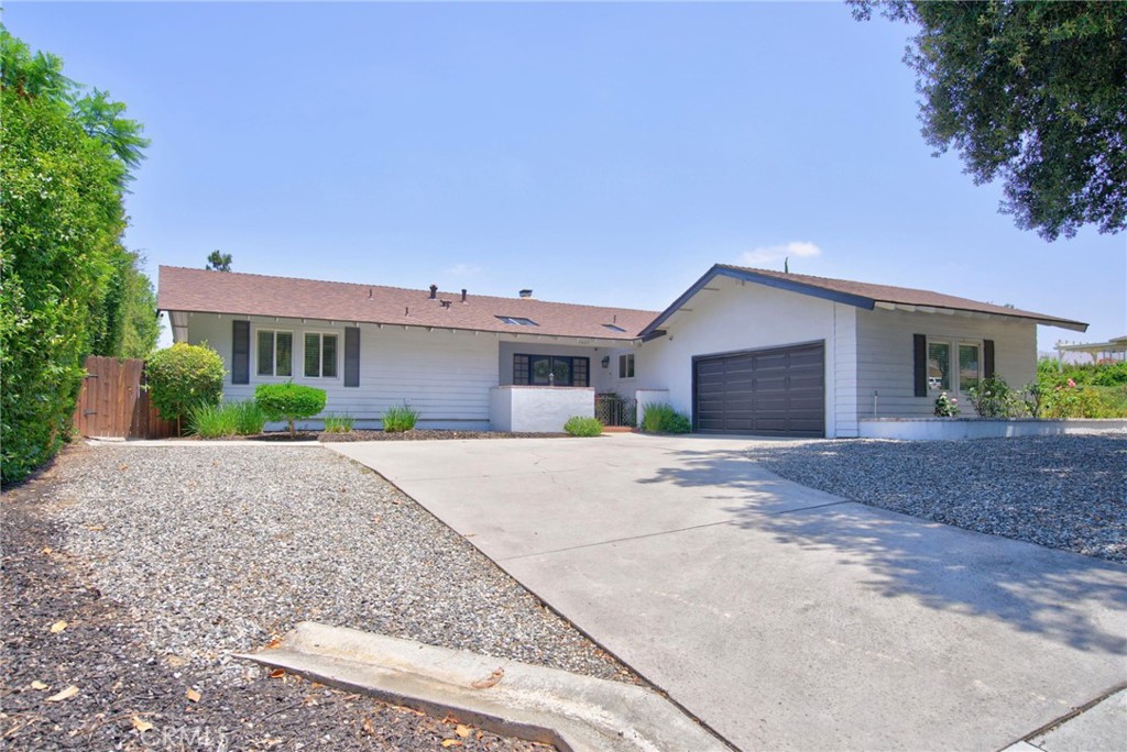 1427 Ransom Road Riverside, CA 92506 - Photo 3 of 60