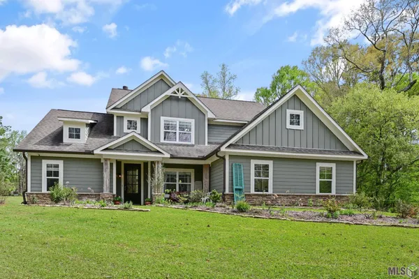 $1,190,000 | 7596 Tunica Trace, St. Francisville, LA 70775