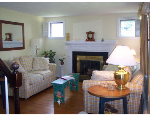 64 Springvale Road Reading, MA 01867 - Photo 3 of 17 Gallery Image 3