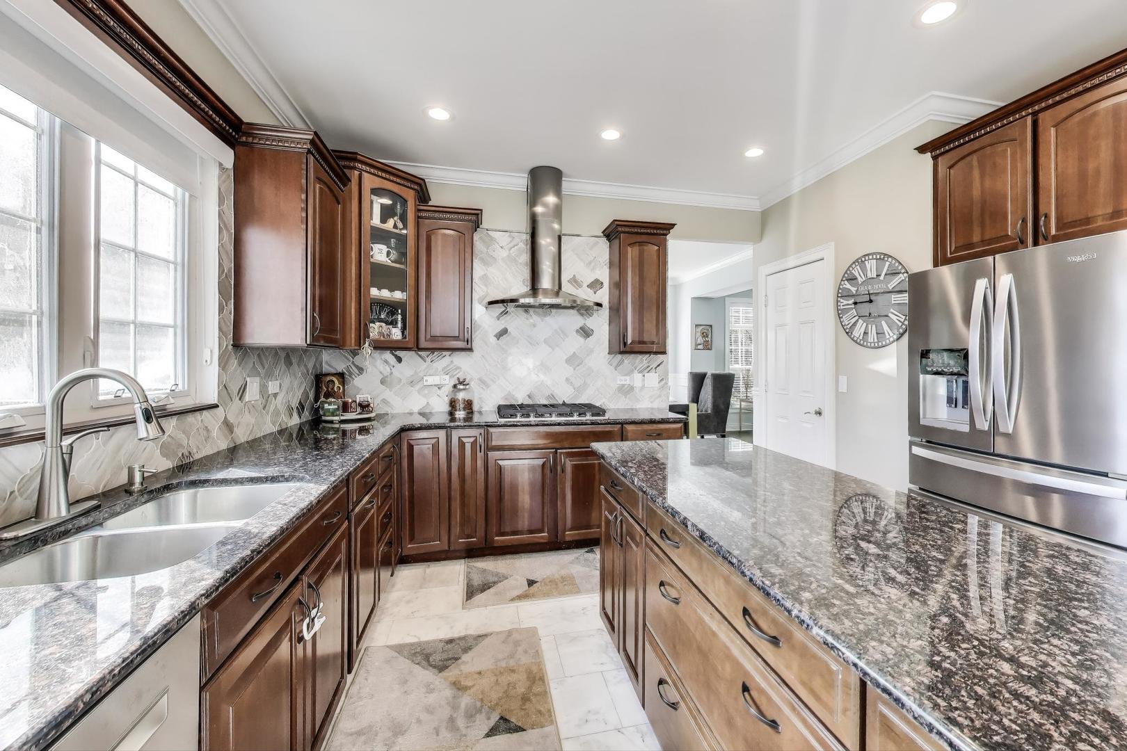 5205 Notting Hill Road Gurnee, IL 60031 - Photo 13 of 58