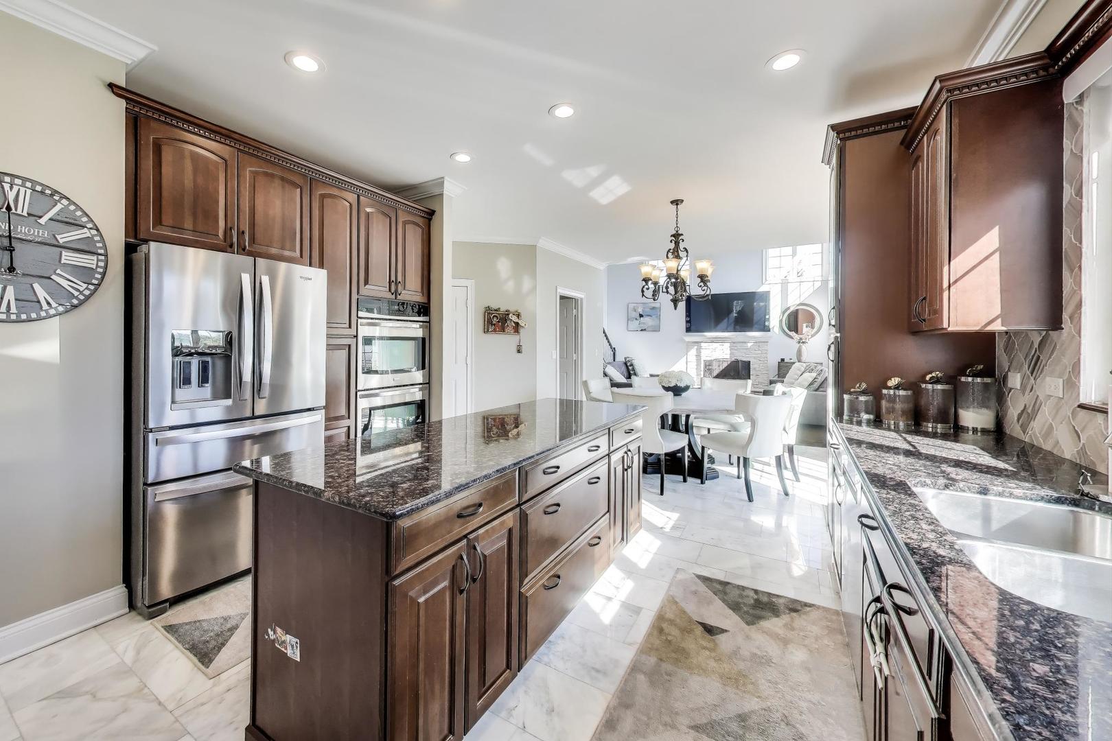 5205 Notting Hill Road Gurnee, IL 60031 - Photo 15 of 58