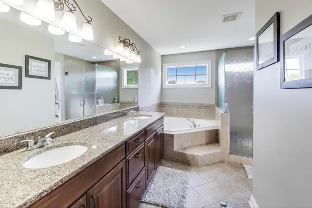 $729,000 | 5205 Notting Hill Road, Gurnee, IL 60031