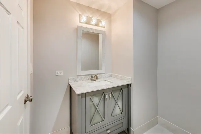 $729,000 | 5205 Notting Hill Road, Gurnee, IL 60031