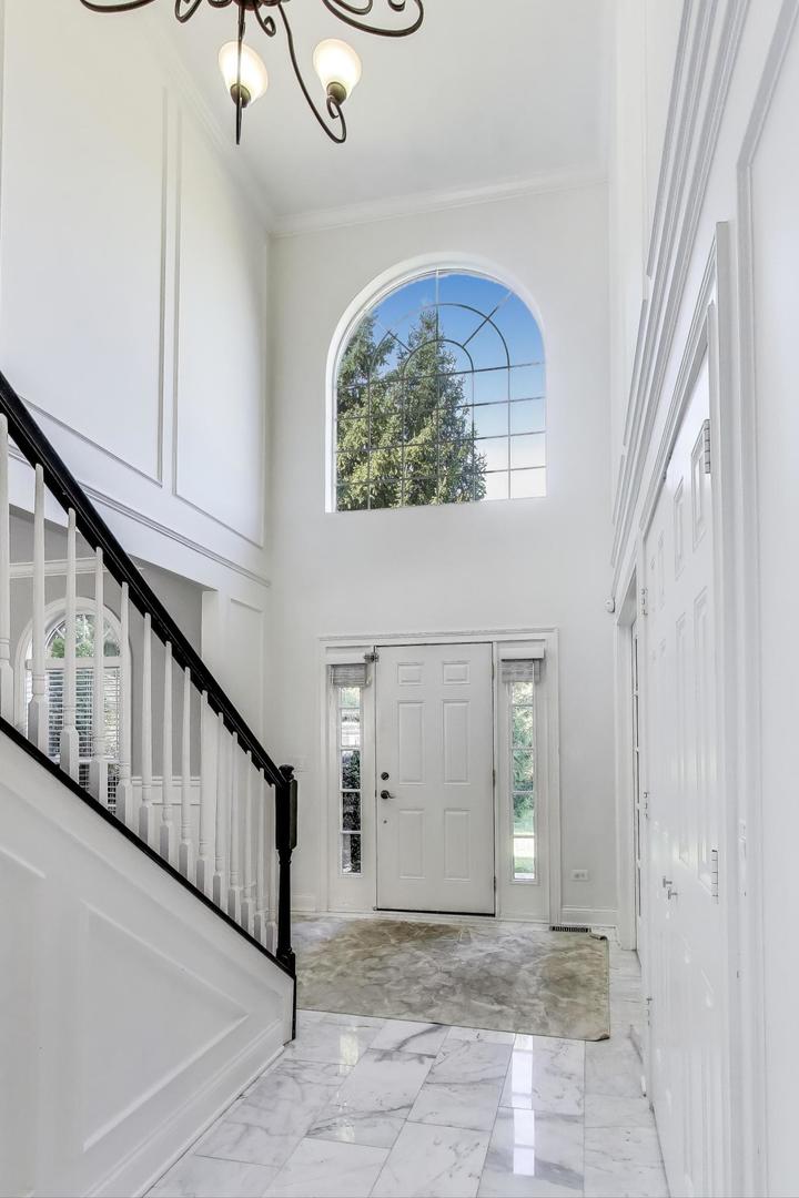 5205 Notting Hill Road Gurnee, IL 60031 - Photo 6 of 58