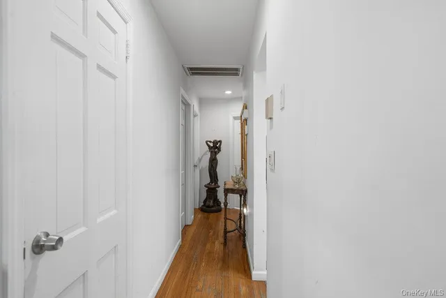 $689,000 | 9 Lynch Street, Huntington Station, NY 11746