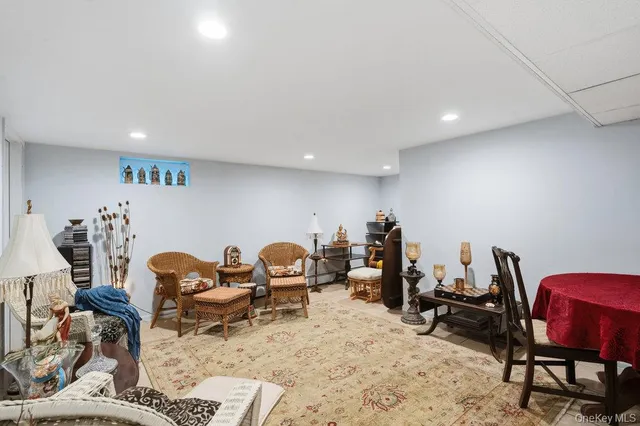 $689,000 | 9 Lynch Street, Huntington Station, NY 11746