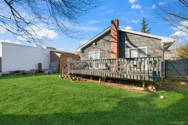 $689,000 | 9 Lynch Street, Huntington Station, NY 11746