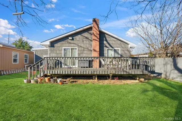 $689,000 | 9 Lynch Street, Huntington Station, NY 11746