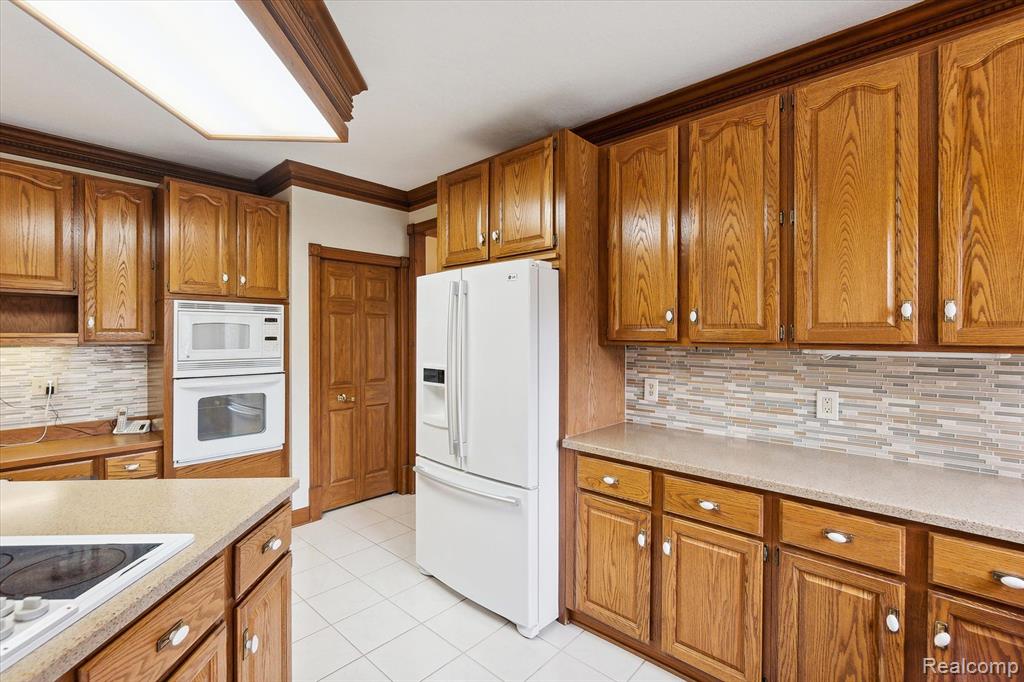 1336 Kings Pointe Road Grand Blanc, MI 48439 - Photo 23 of 62