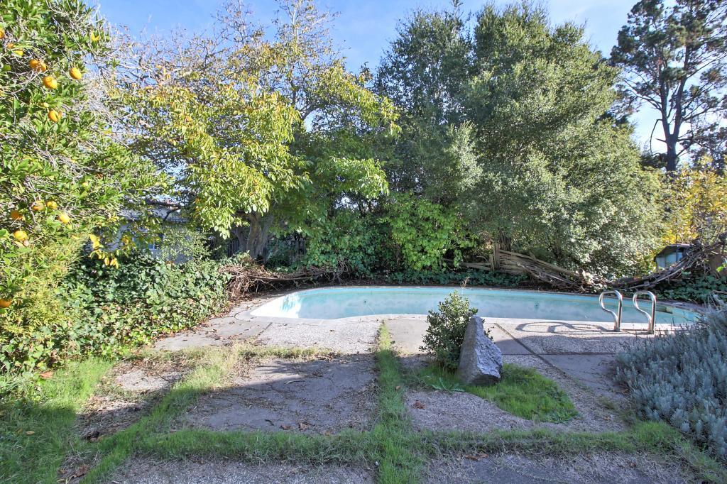 835 Riverside Drive Los Altos, CA 94024 - Photo 36 of 39 Gallery Image 36