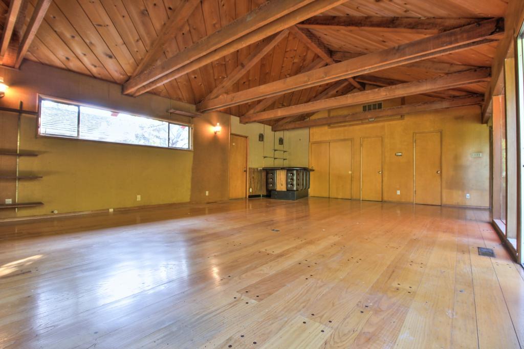 835 Riverside Drive Los Altos, CA 94024 - Photo 7 of 39 Gallery Image 7