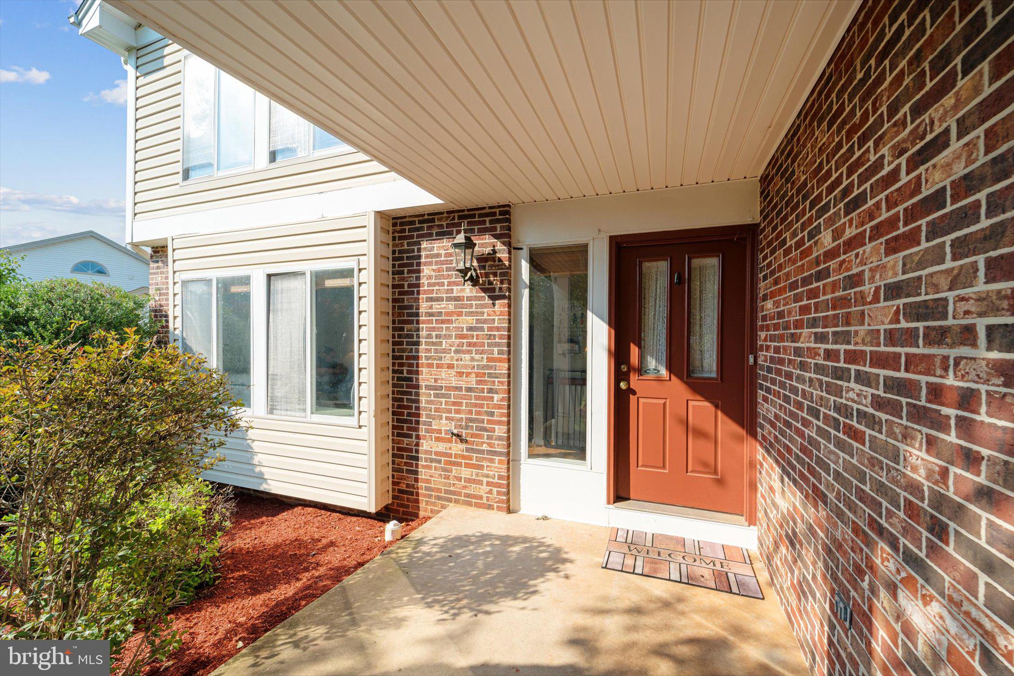 10461 Brackets Ford Circle Manassas, VA 20110 - Photo 4 of 52 Covered Front Porch