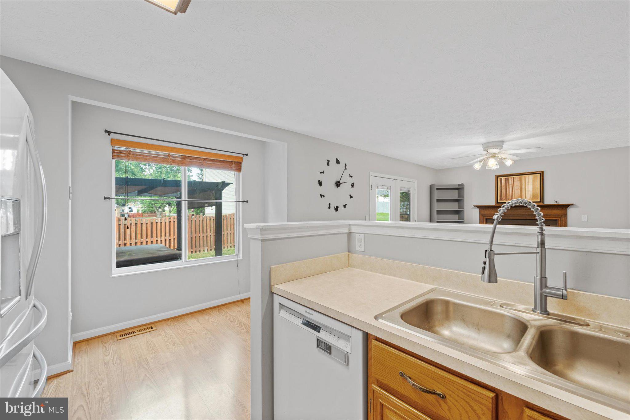 10461 Brackets Ford Circle Manassas, VA 20110 - Photo 9 of 52