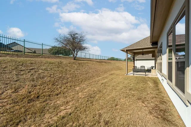 $374,900 | 105 Easy Street, Glen Rose, TX 76043