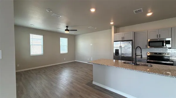 $2,855 | 805 Vine Street, Unit 120, Argyle, TX 76226