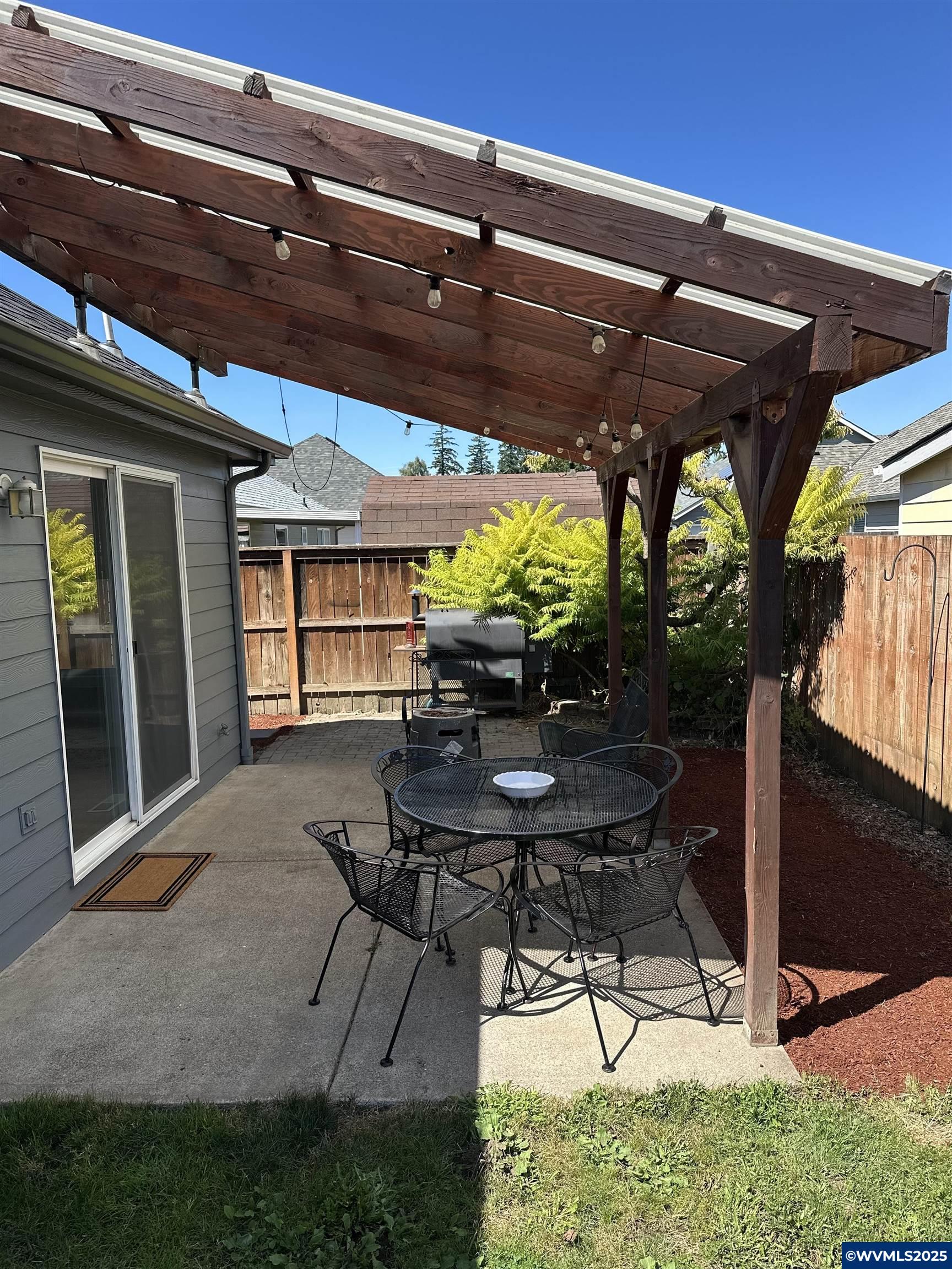823 Sandpine Loop Northeast Keizer, OR 97303 - Photo 20 of 22 Gallery Image 20