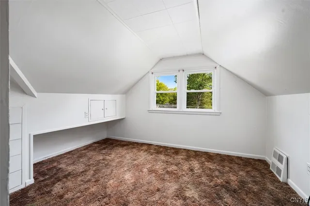 $230,000 | 16 Bellewood Circle, Syracuse, NY 13212