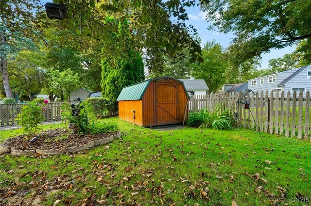 $230,000 | 16 Bellewood Circle, Syracuse, NY 13212