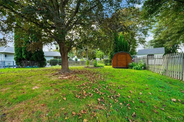 $230,000 | 16 Bellewood Circle, Syracuse, NY 13212