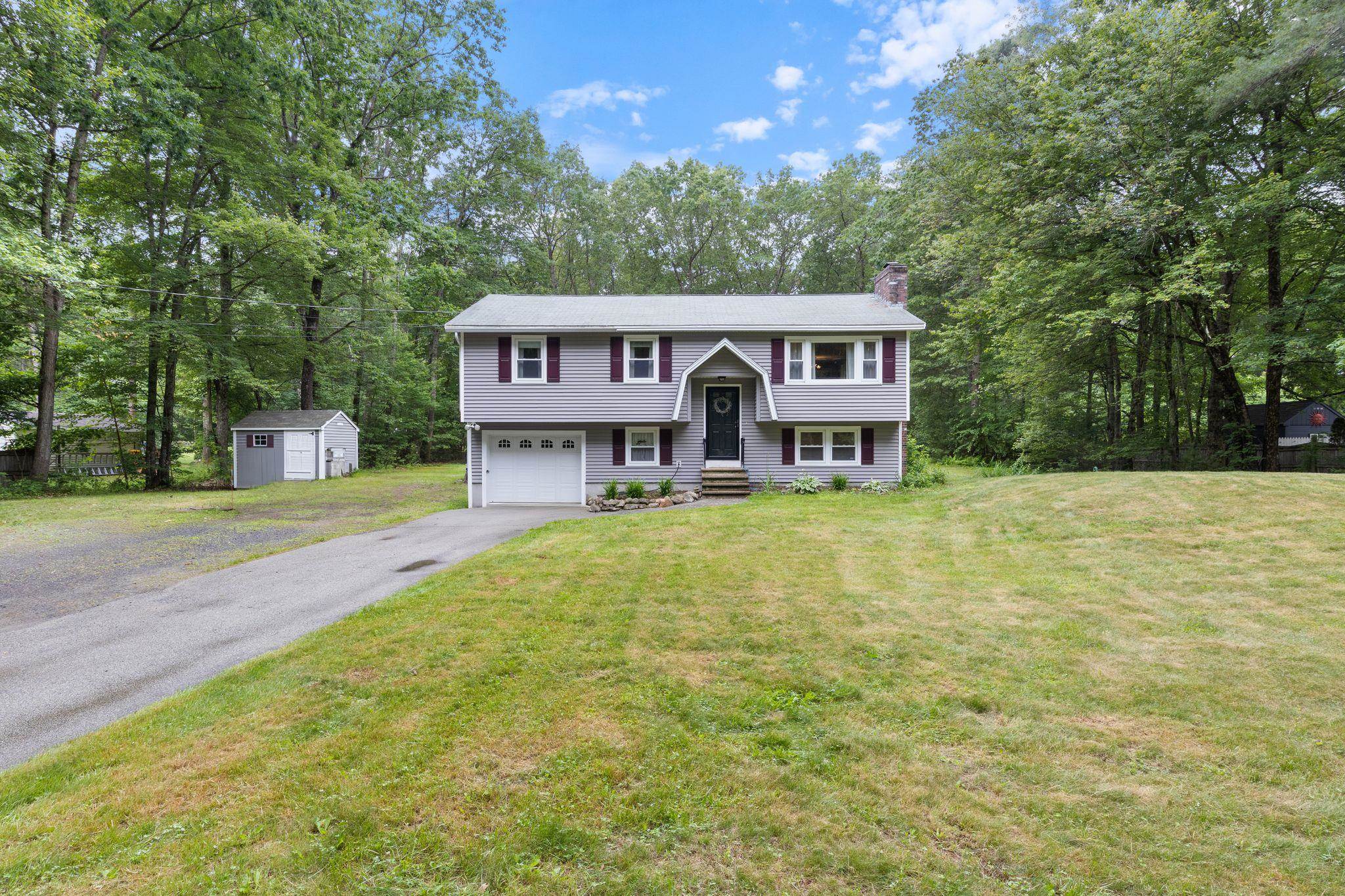 12 Mill Road Londonderry, NH 03053 - Photo 2 of 28 Gallery Image 2