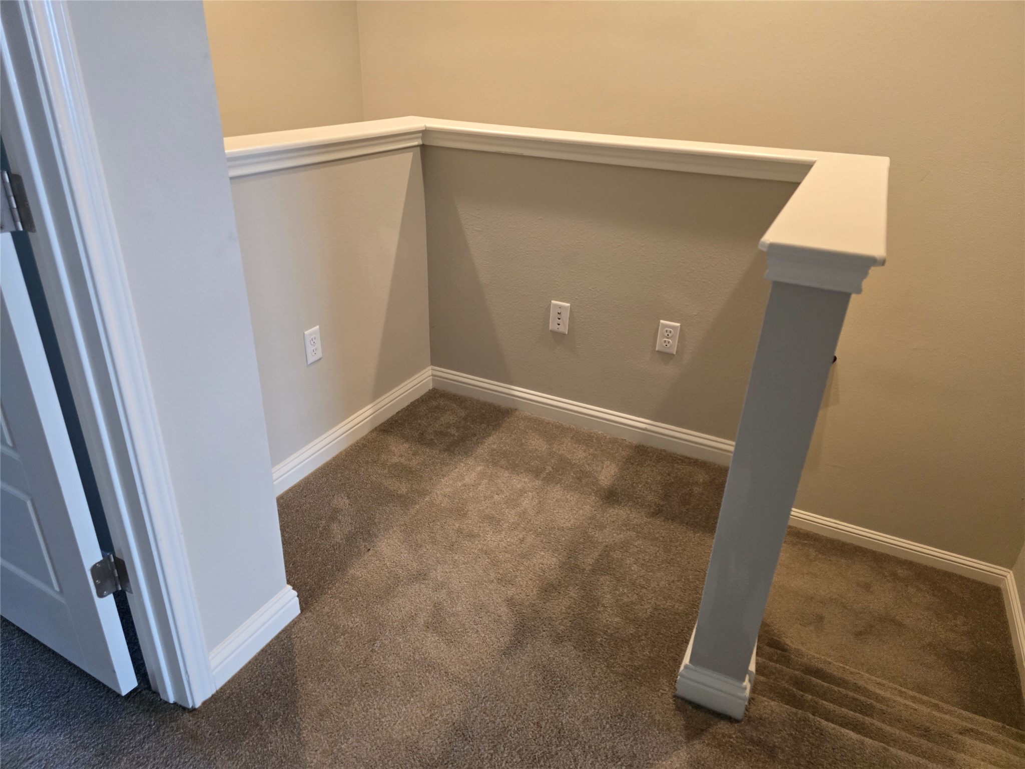 13800 Lyndhurst Street, Unit 233 Austin, TX 78717 - Photo 17 of 38 Laundry area with baseboards and dark colored carpet