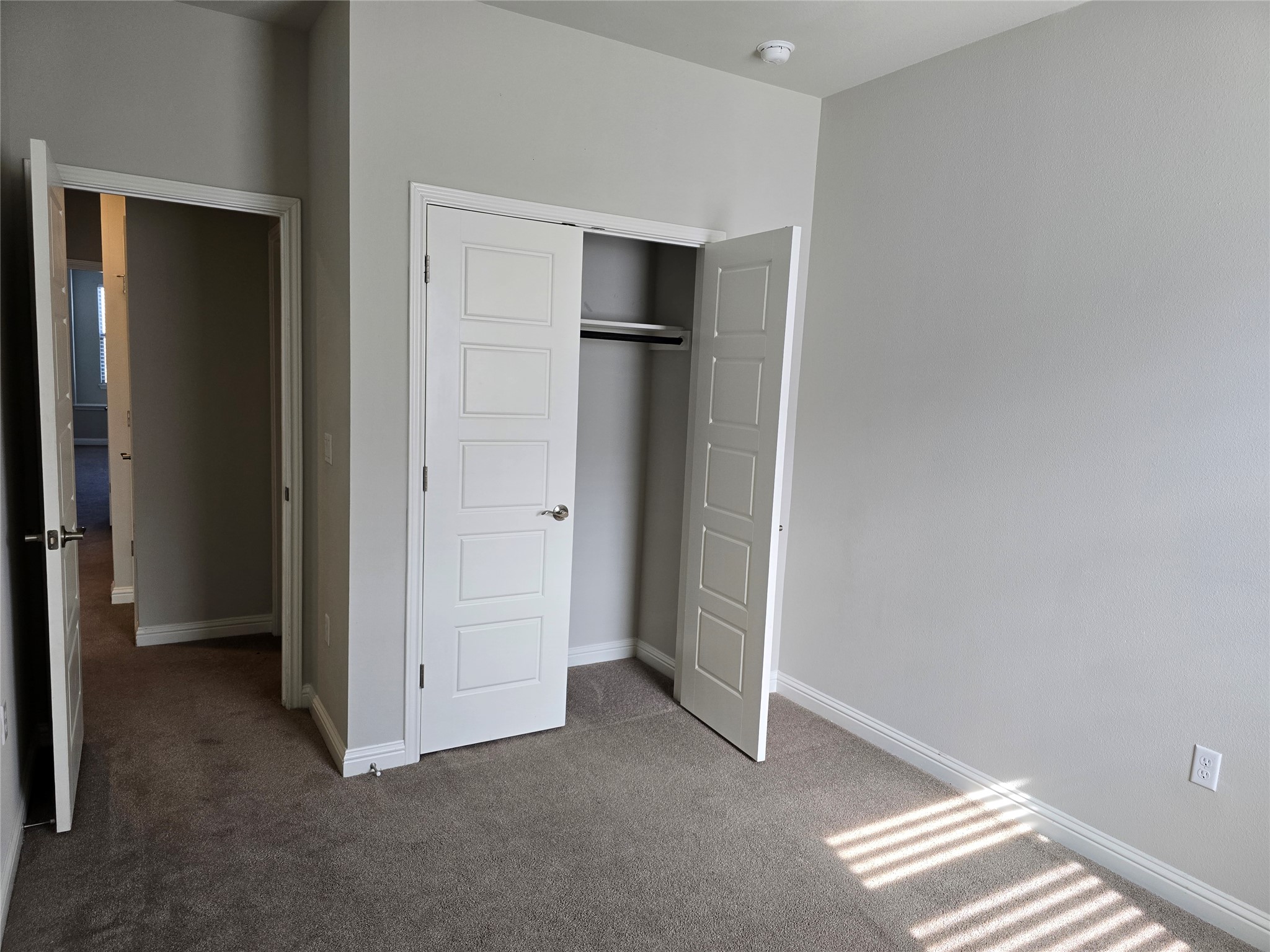 13800 Lyndhurst Street, Unit 233 Austin, TX 78717 - Photo 30 of 38 a view of empty room with closet