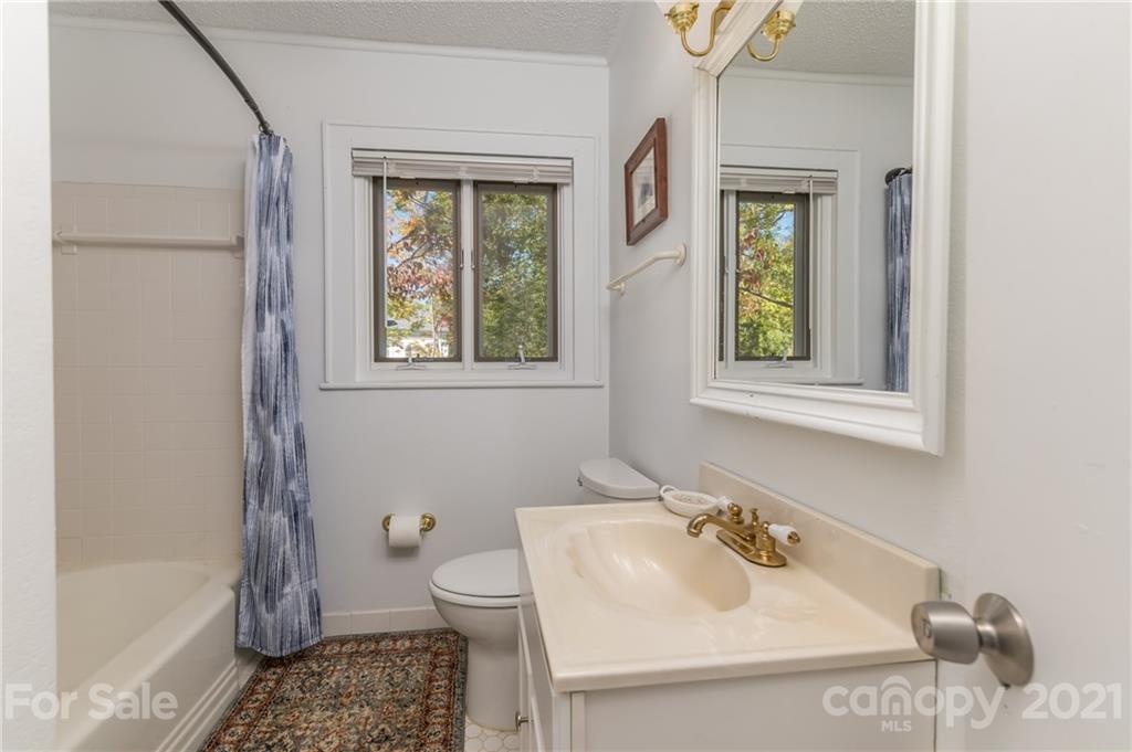 55 Markham Road Tryon, NC 28782 - Photo 22 of 31 Gallery Image 22