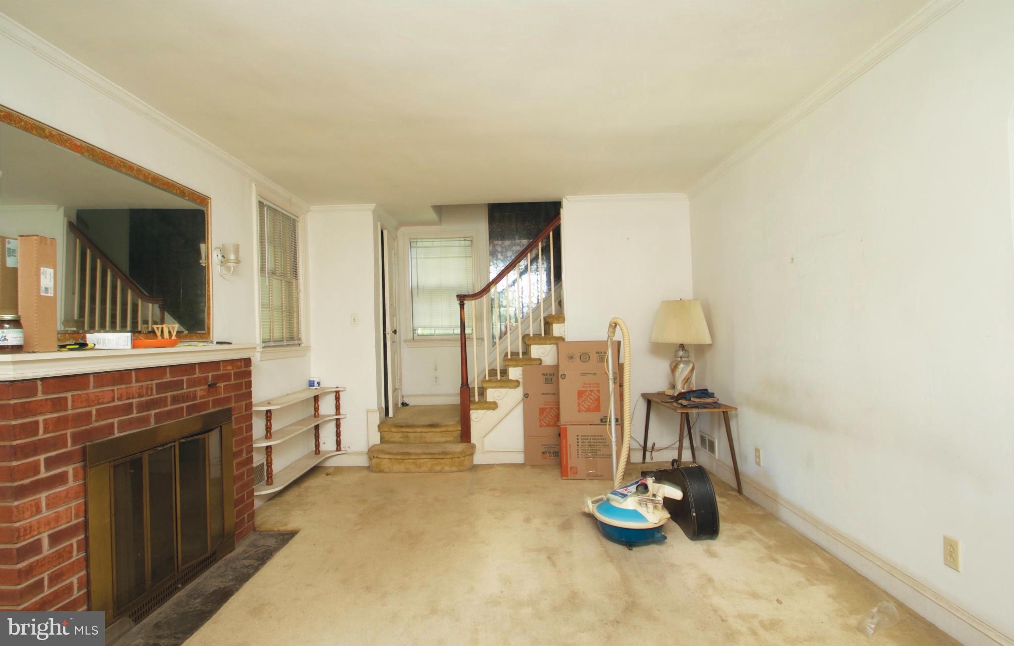 903 Baltimore Road Rockville, MD 20851 - Photo 2 of 13 Living Room