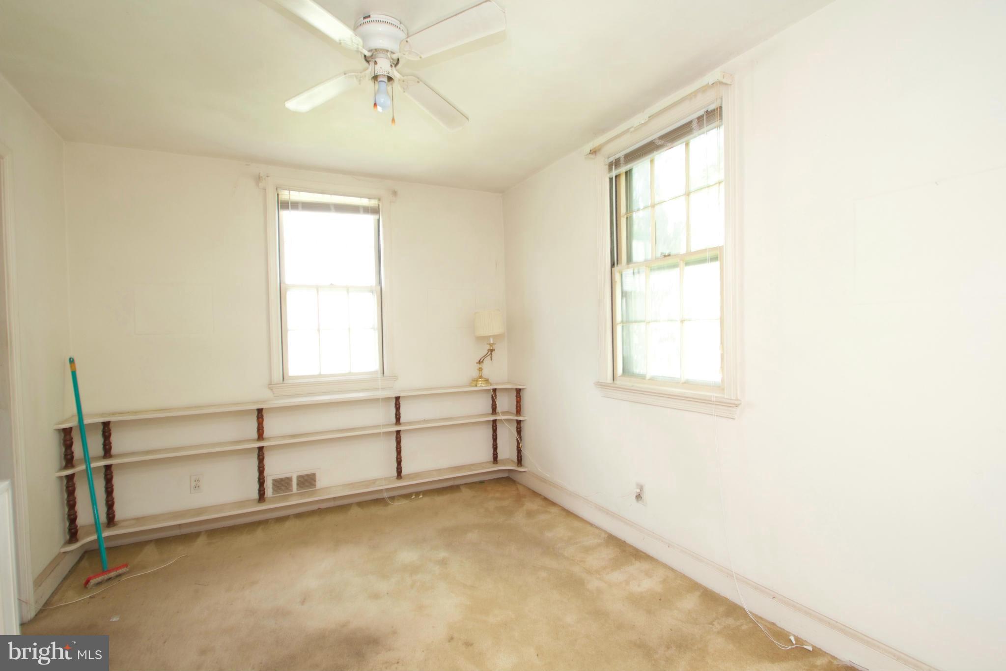 903 Baltimore Road Rockville, MD 20851 - Photo 6 of 13 Dining Room