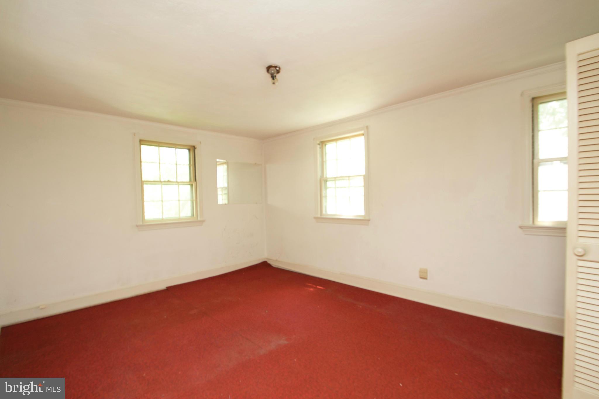 903 Baltimore Road Rockville, MD 20851 - Photo 7 of 13 Bedroom (Master)