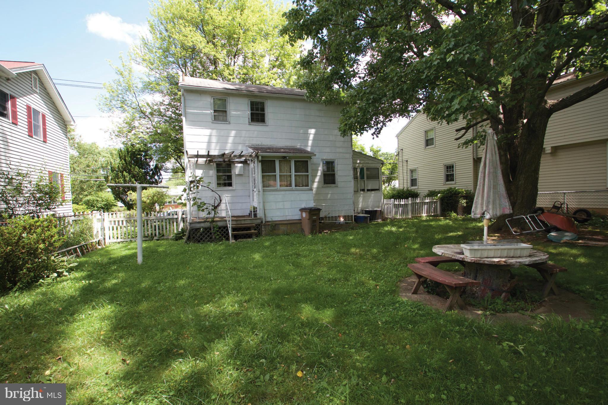 903 Baltimore Road Rockville, MD 20851 - Photo 10 of 13 Exterior (Rear)