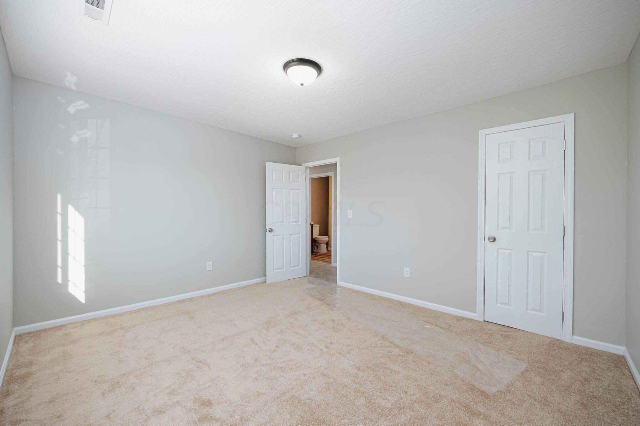 738 Stockbridge Road Columbus, OH 43207 - Photo 16 of 33 22-web-or-mls-738 Stockbridge Rd 021