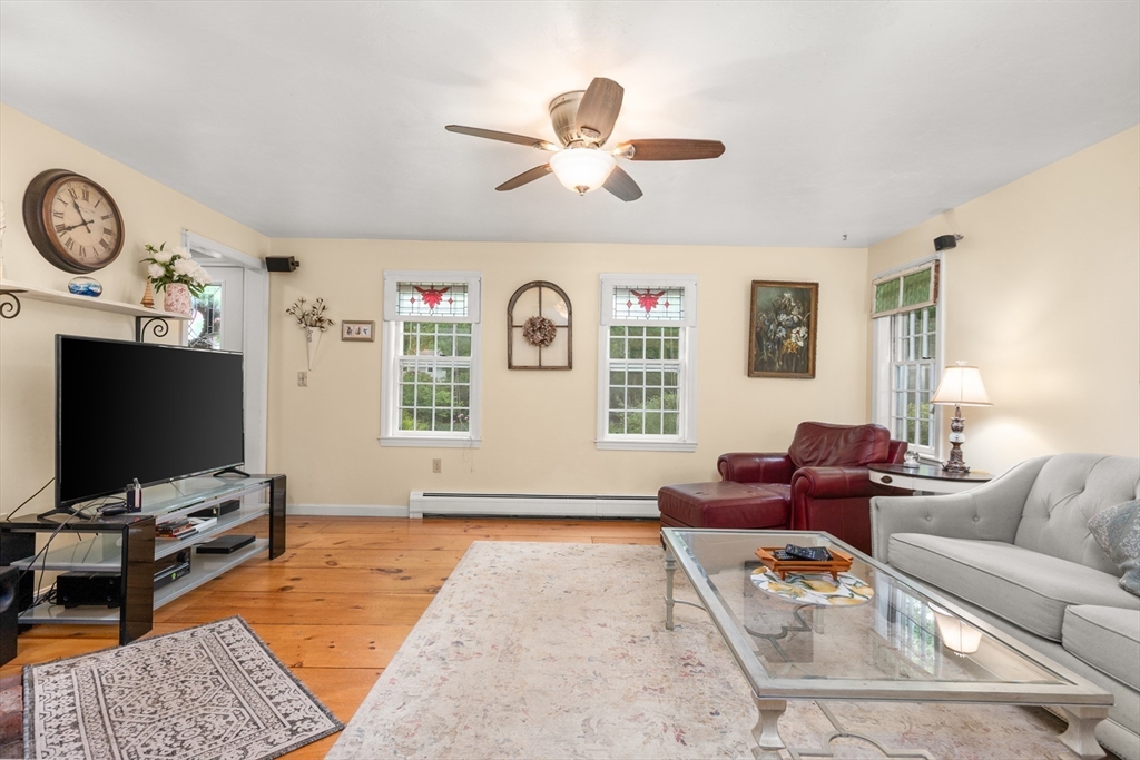 7 Barnside Lane Sandwich, MA 02563 - Photo 11 of 41