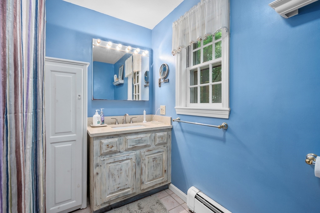 7 Barnside Lane Sandwich, MA 02563 - Photo 24 of 41