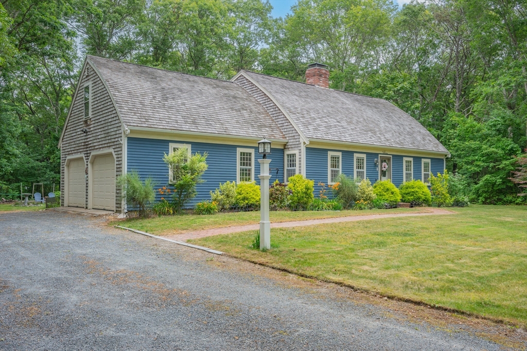 7 Barnside Lane Sandwich, MA 02563 - Photo 3 of 41