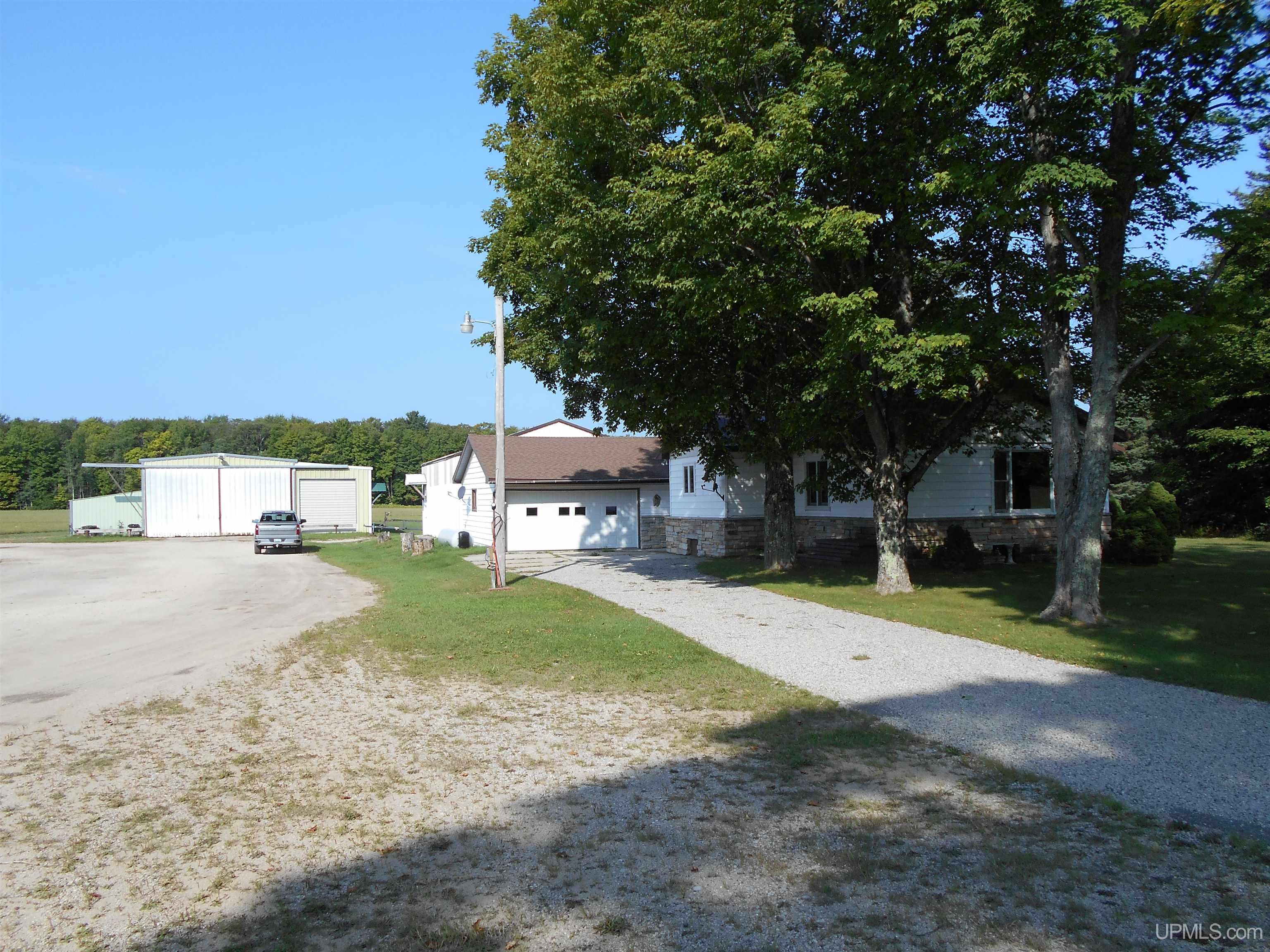 1727 N West Kendall Road Manistique, MI 49854 - Photo 34 of 49