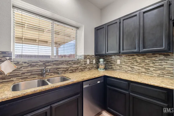 $395,000 | Undisclosed Address, Bakersfield, CA 93312