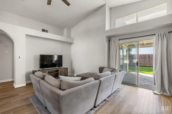 $395,000 | Undisclosed Address, Bakersfield, CA 93312