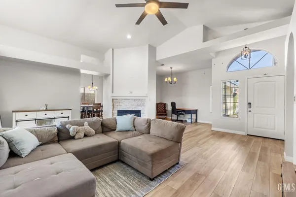 $395,000 | Undisclosed Address, Bakersfield, CA 93312