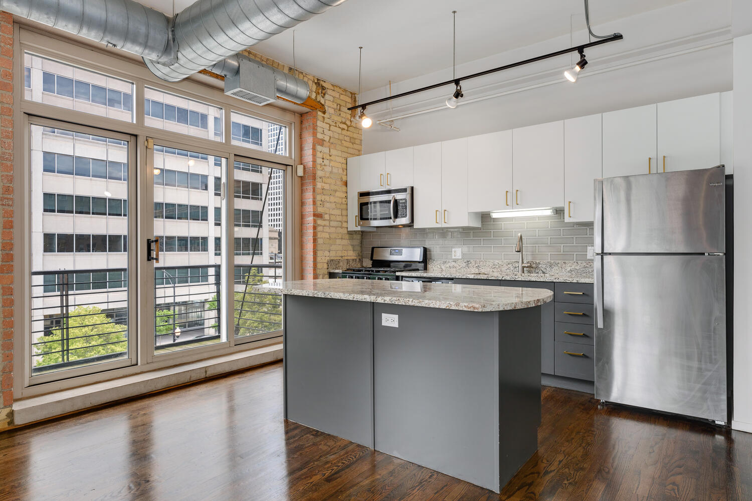 420 South Clinton Street, Unit 319A Chicago, IL 60607 - Photo 7 of 20