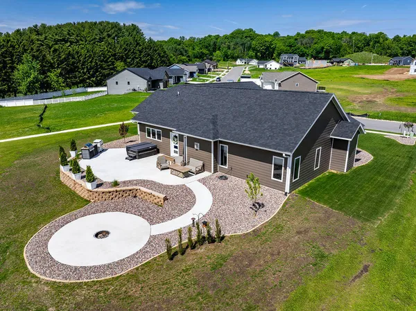 $540,000 | 164 Heinig Way, Holmen, WI 54636
