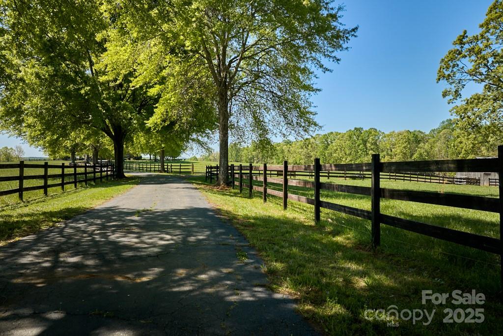 820 Phillips Road Columbus, NC 28722 - Photo 3 of 32 a view of a park