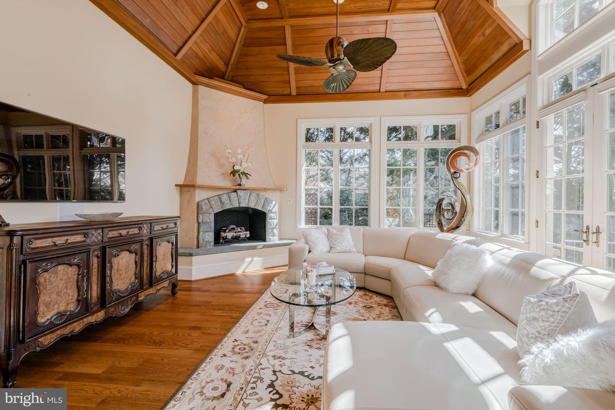 7515 Exeter Road Bethesda, MD 20814 - Photo 14 of 28 Family Room