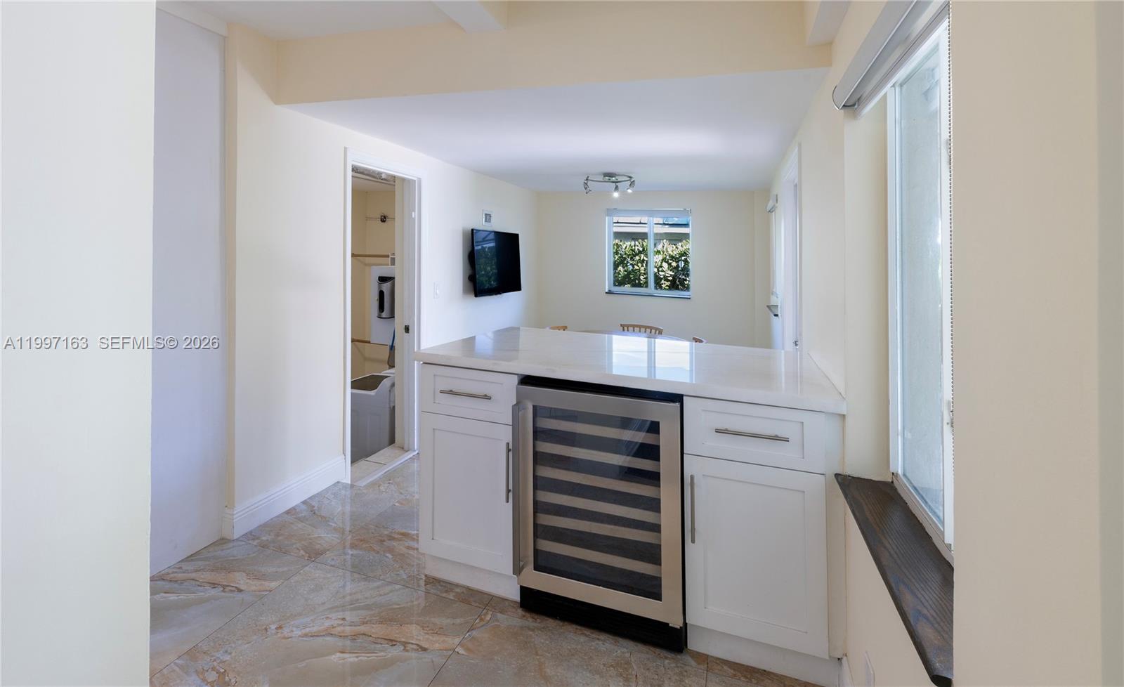 429 Deer Run Miami Springs, FL 33166 - Photo 21 of 41