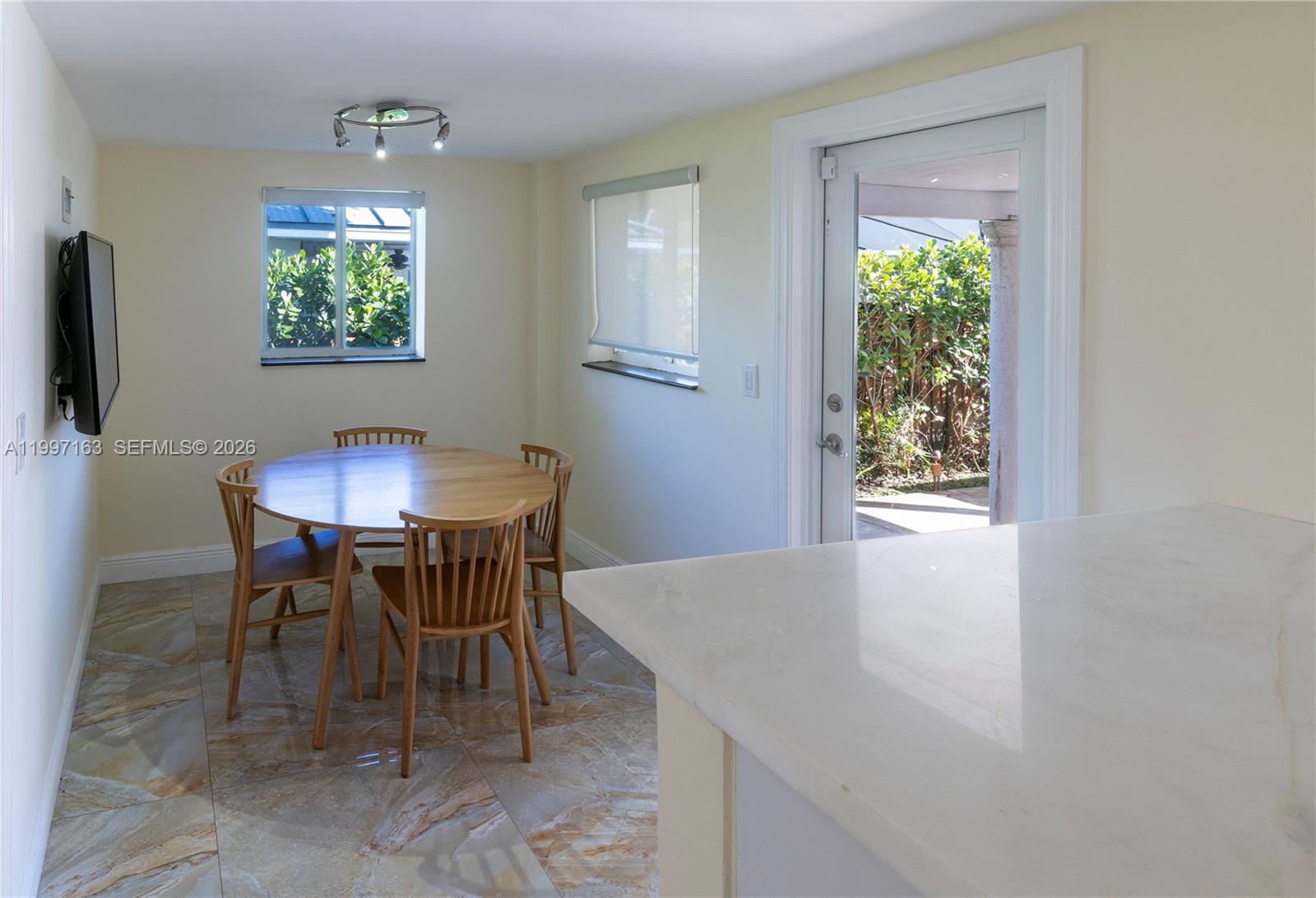 429 Deer Run Miami Springs, FL 33166 - Photo 22 of 41