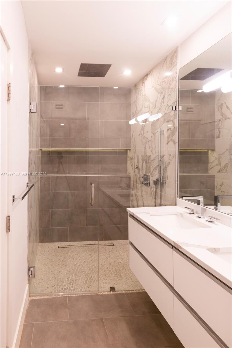 429 Deer Run Miami Springs, FL 33166 - Photo 27 of 41