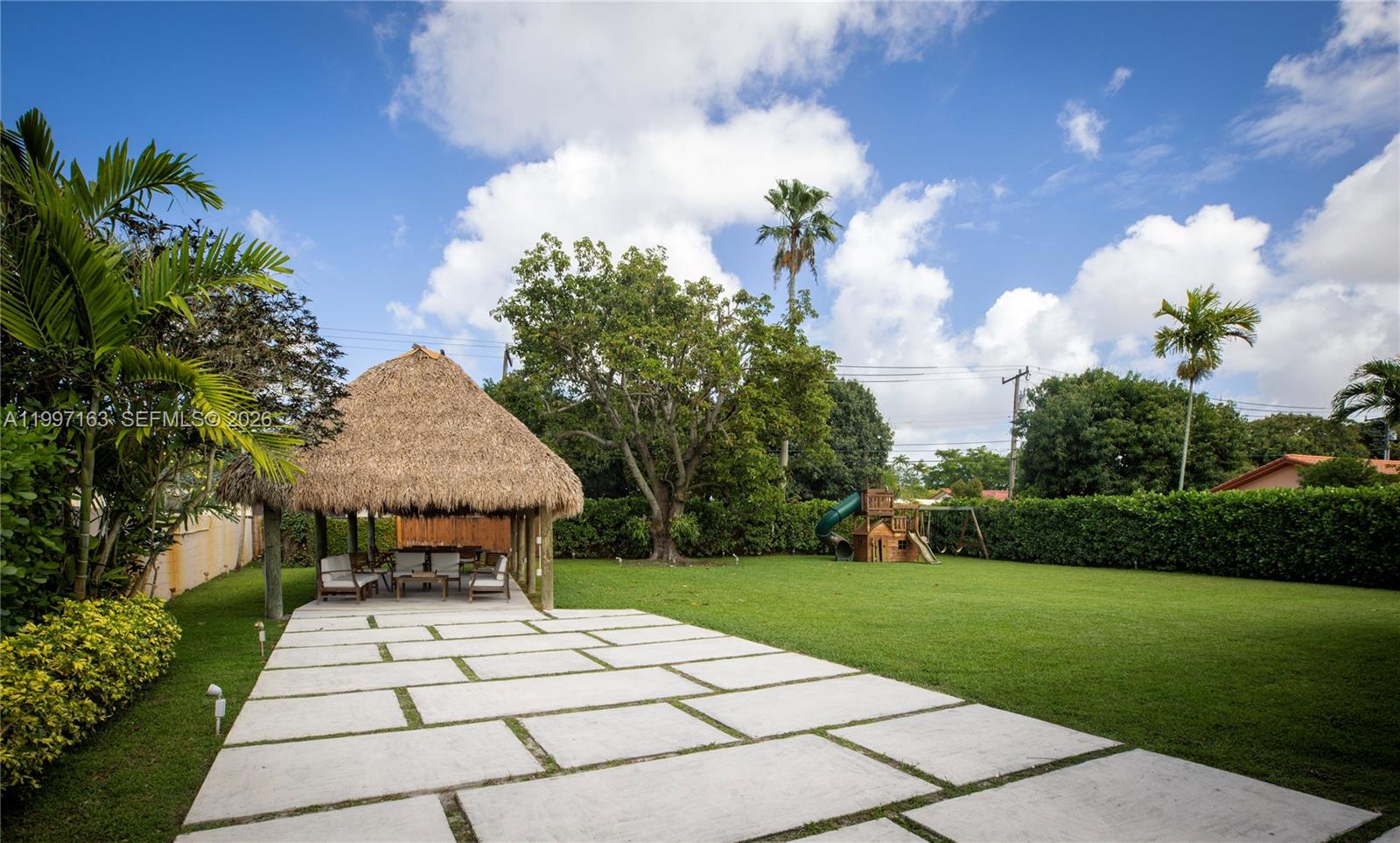 429 Deer Run Miami Springs, FL 33166 - Photo 35 of 41